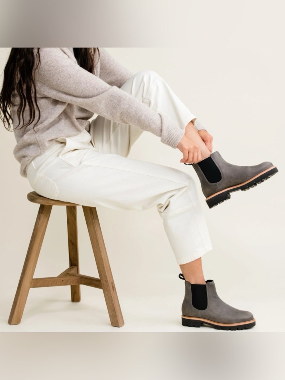 Nisolo Go-To Lug Chelsea Boot
Grey Leather Chunky Sole
Women's 6.5
